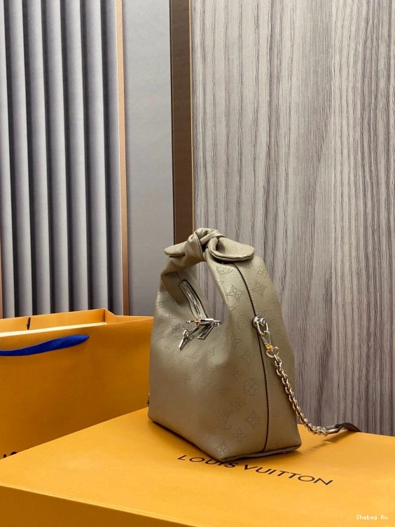 KNOT PM LOUIS VUITTON WHY 0722